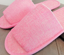 Fineget Indoor Disposable Spa Slippers for Women Guests Open Toe Slippers Home Hotel Travel Bedroom Pedicure Pink Slippers 2 Pairs